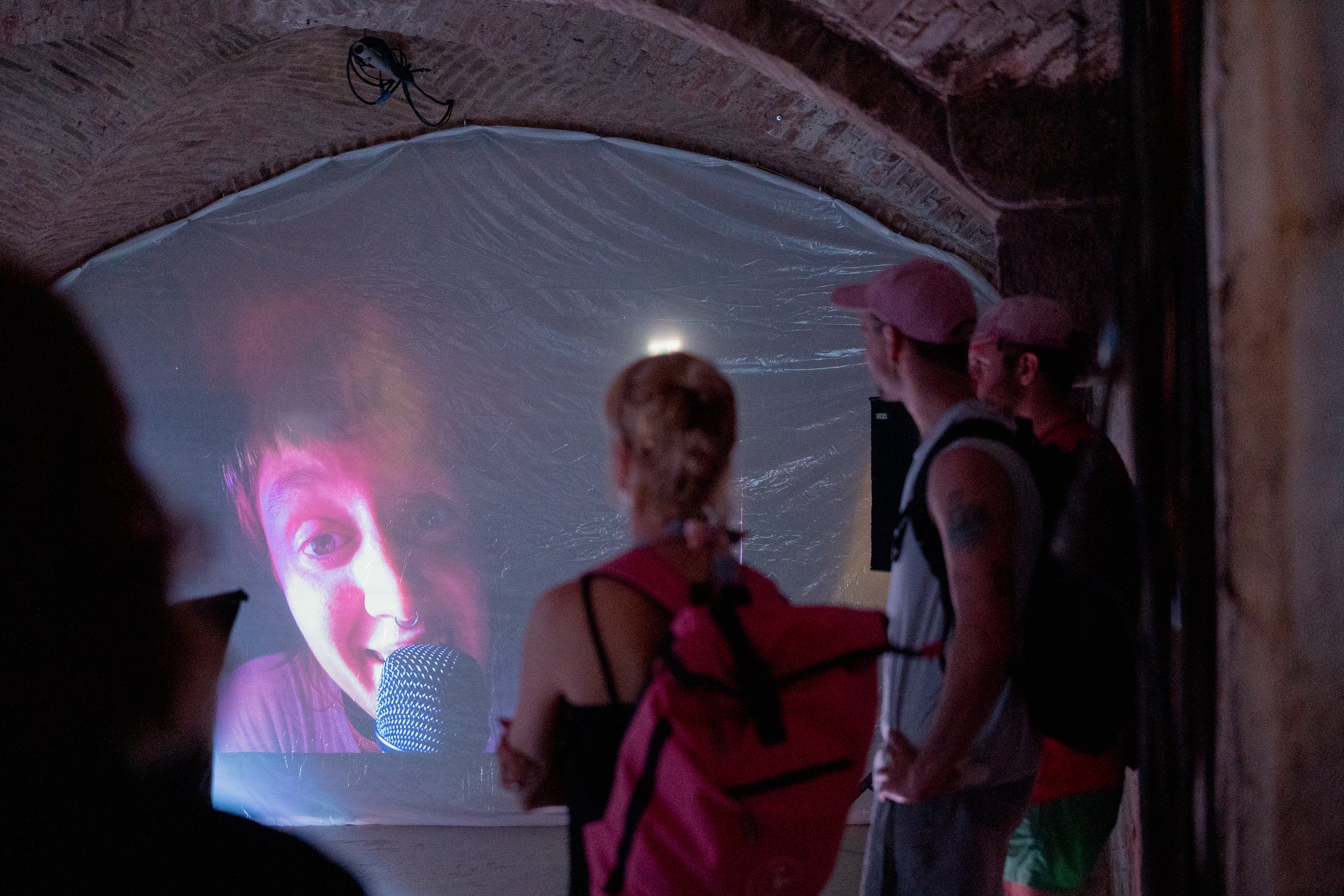 ECHOKAMMER, Installation und Performance, Große Weinkirche